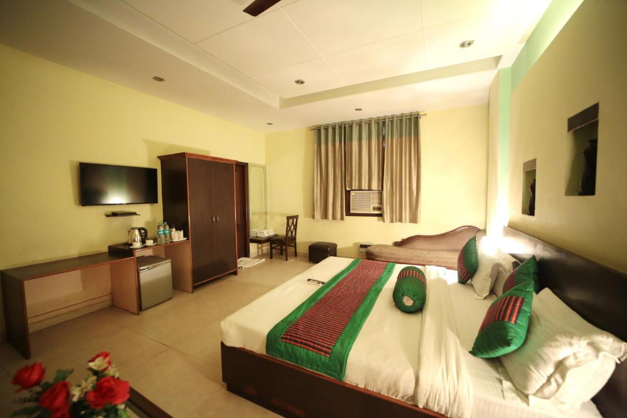 Hotel Blue Bell Delhi  Exterior foto