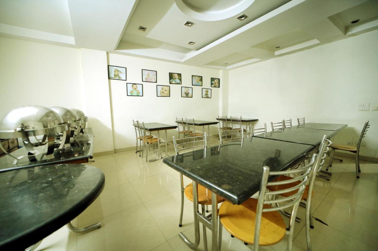 Hotel Blue Bell Delhi  Exterior foto